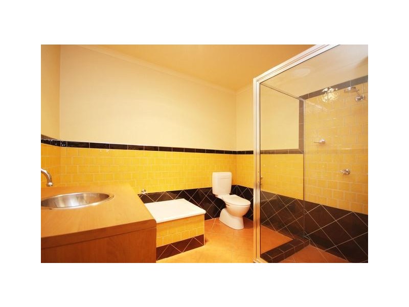 1/7 Cato Place, Dunlop ACT 2615