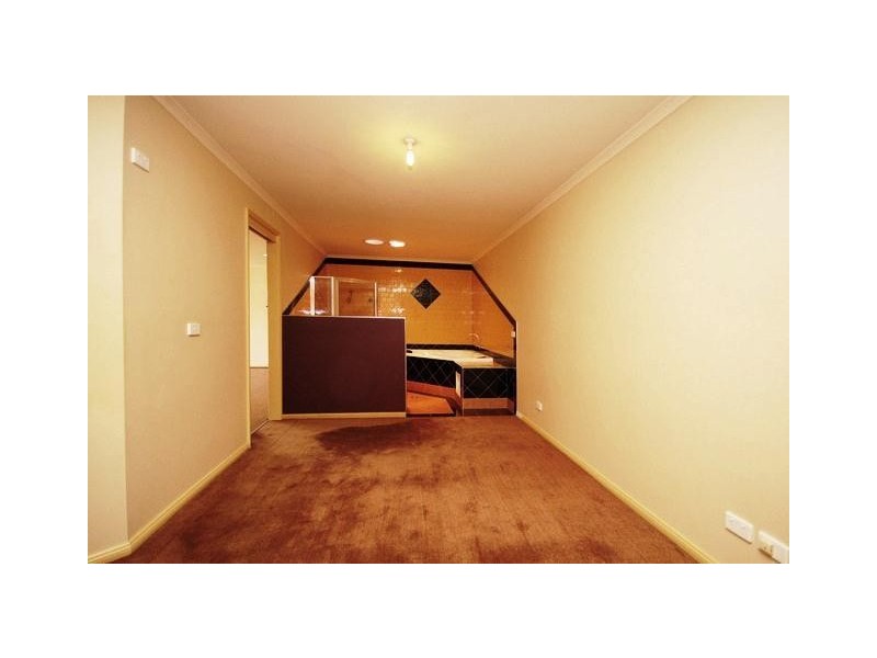 1/7 Cato Place, Dunlop ACT 2615