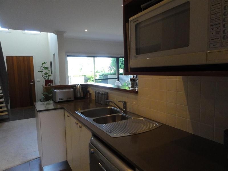 25 Keira Street, Narrabundah ACT 2604