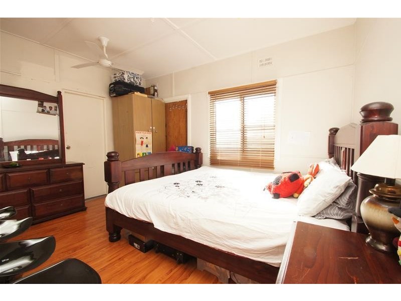 18 Marlee  Place, Narrabundah ACT 2604