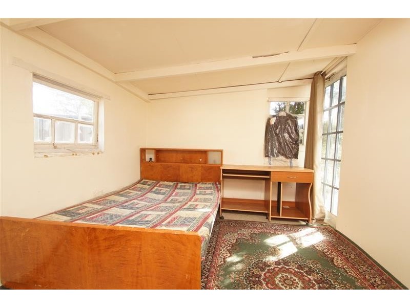 18 Marlee  Place, Narrabundah ACT 2604