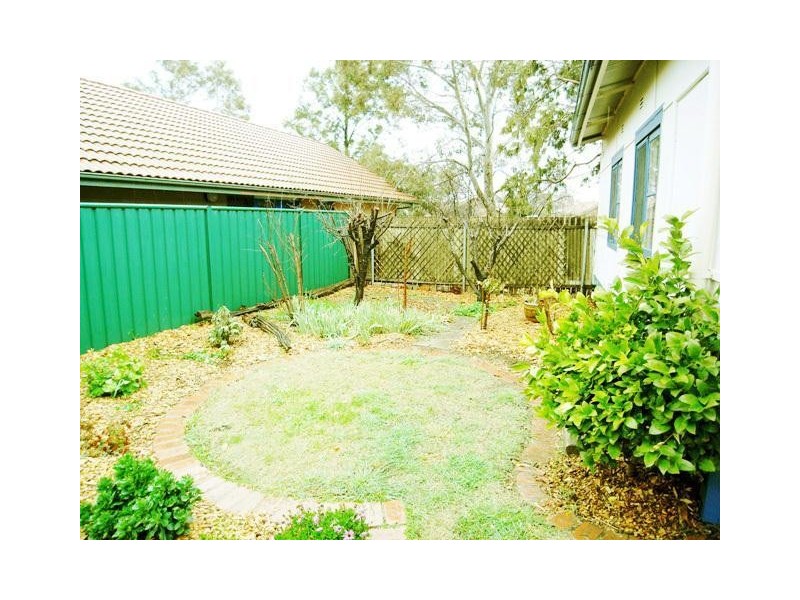 18 Marlee  Place, Narrabundah ACT 2604