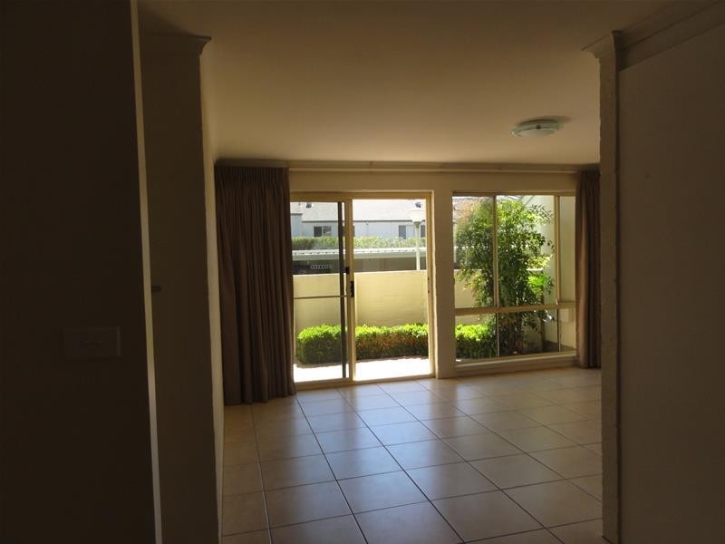 14/4 Antis Street, Phillip ACT 2606