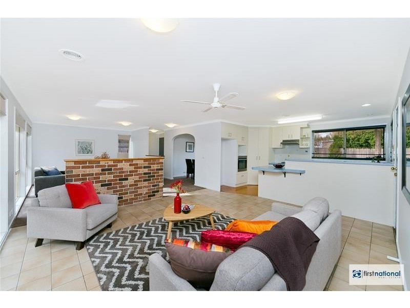 27 Chevalley Loop, Gordon ACT 2906