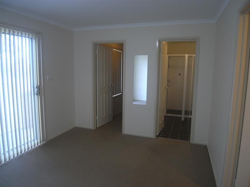 347 Anthony Rolfe Avenue, Gungahlin ACT 2912