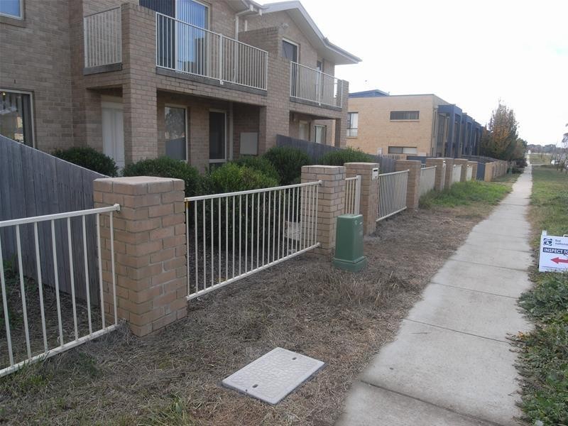 347 Anthony Rolfe Avenue, Gungahlin ACT 2912