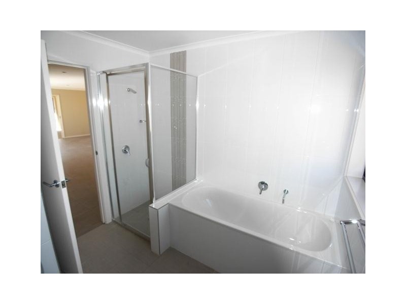 4 Keaney Street, Macgregor ACT 2615