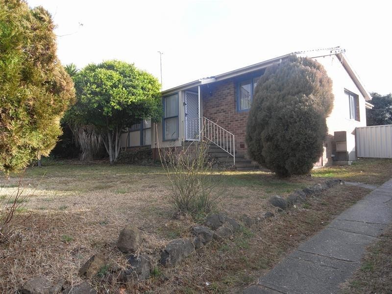 51 Tallara Parkway, Narrabundah ACT 2604