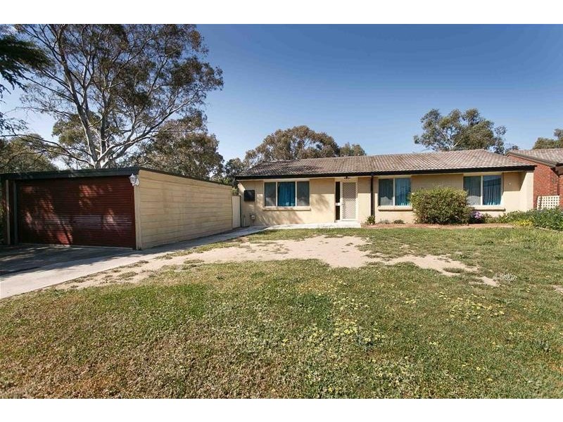 16 Skertchly Place, Florey ACT 2615