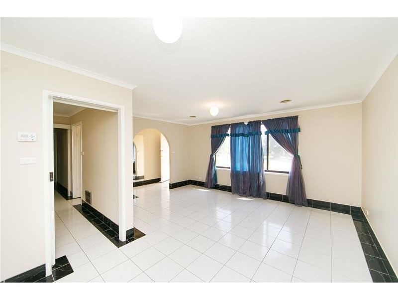 16 Skertchly Place, Florey ACT 2615