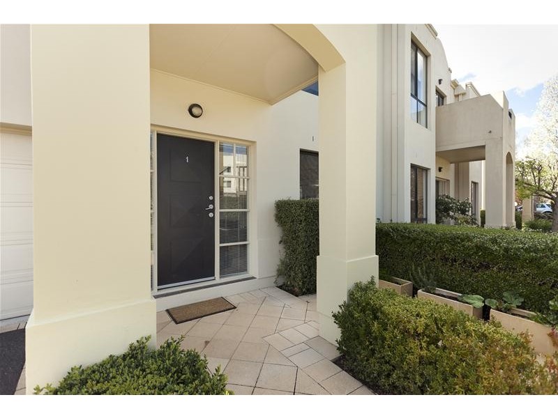 1/6 Towns Crescent, Turner ACT 2612