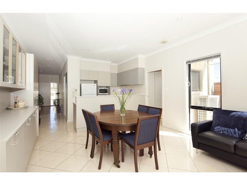 1/6 Towns Crescent, Turner ACT 2612