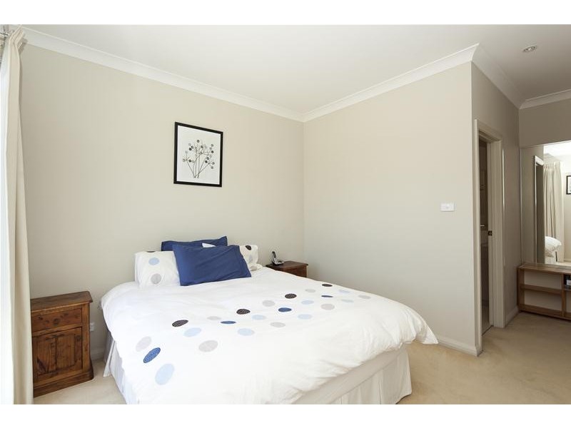 1/6 Towns Crescent, Turner ACT 2612