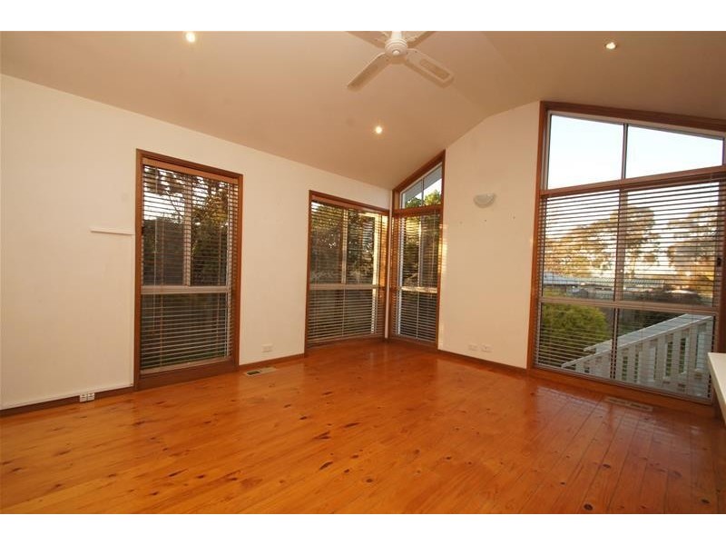17 Investigator Street, Red Hill ACT 2603