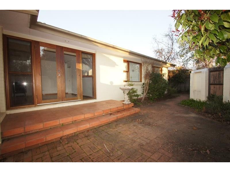 17 Investigator Street, Red Hill ACT 2603