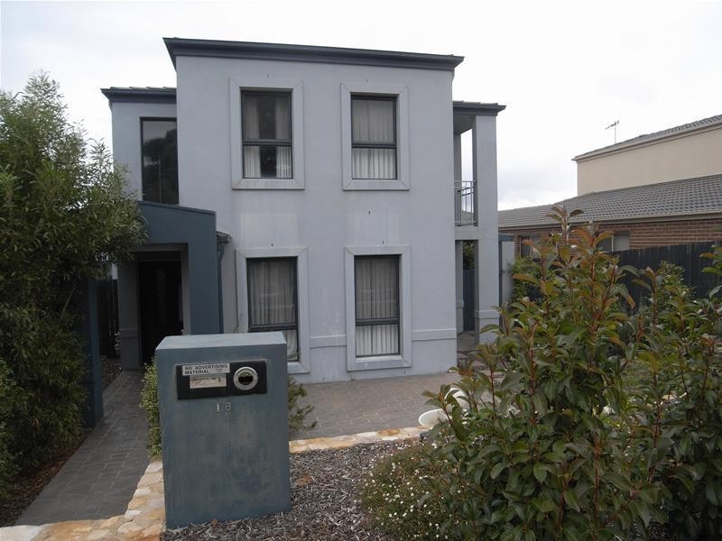 18 Redbank Street, Harrison ACT 2914