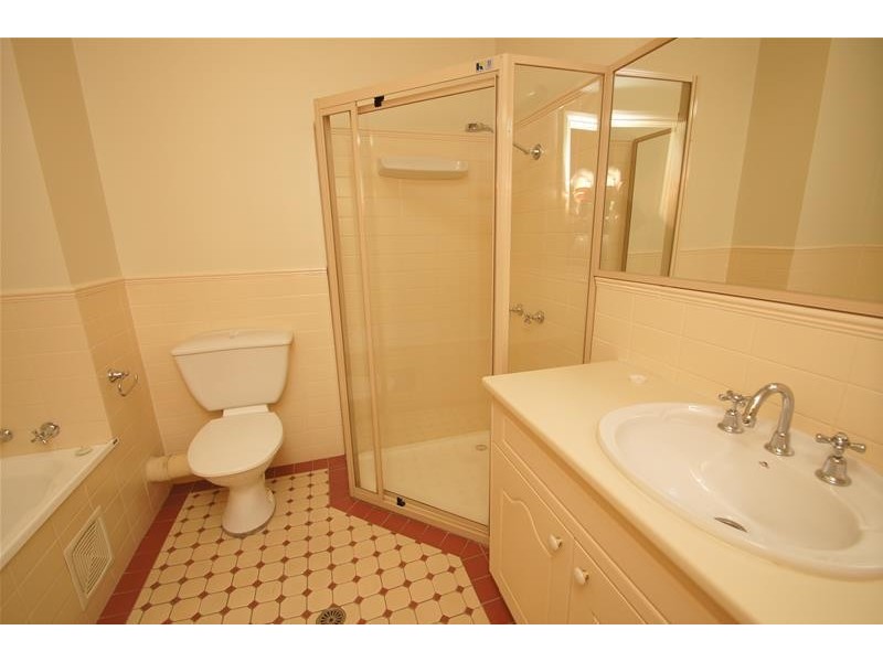 8/3 Ovens Street, Griffith ACT 2603