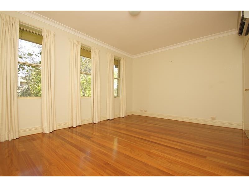 8/3 Ovens Street, Griffith ACT 2603