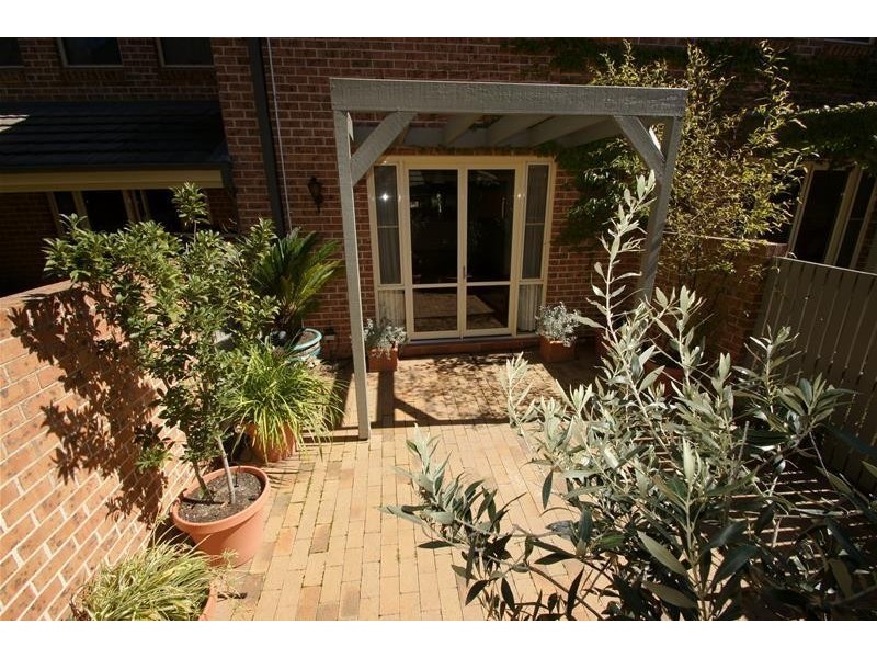 8/3 Ovens Street, Griffith ACT 2603