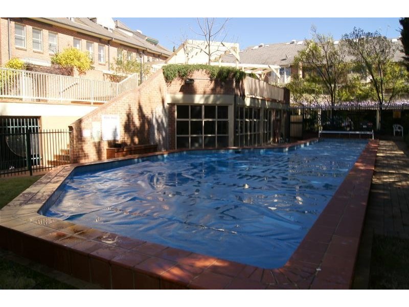 8/3 Ovens Street, Griffith ACT 2603