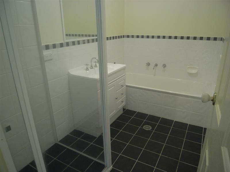 347 Anthony Rolfe Avenue, Gungahlin ACT 2912