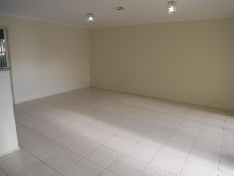 347 Anthony Rolfe Avenue, Gungahlin ACT 2912