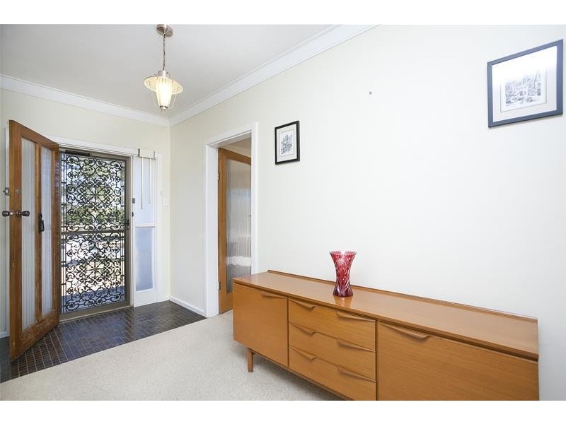 14 Dutton Street, Dickson ACT 2602