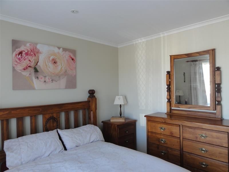 2 Meymott Place, Latham ACT 2615