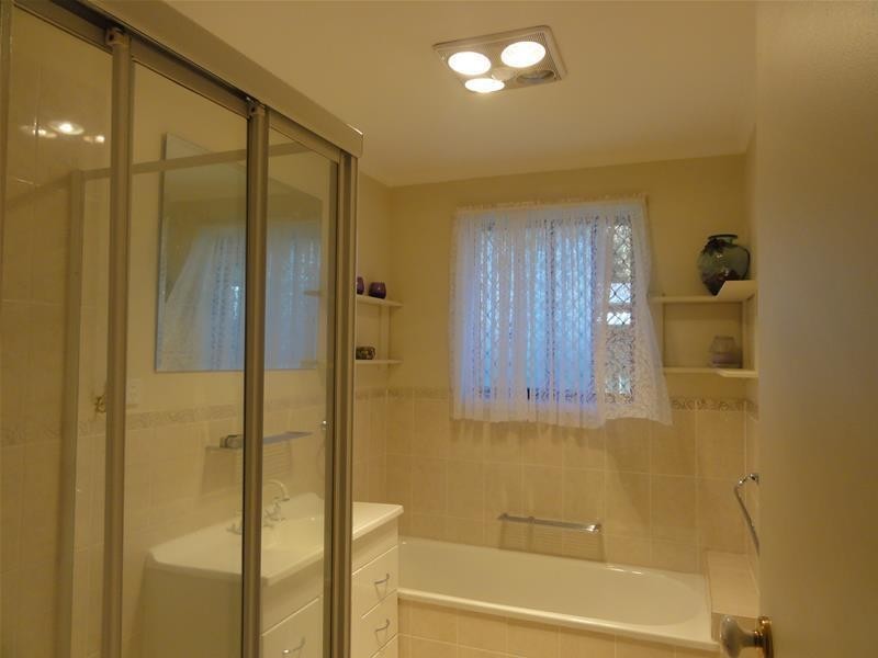 2 Meymott Place, Latham ACT 2615