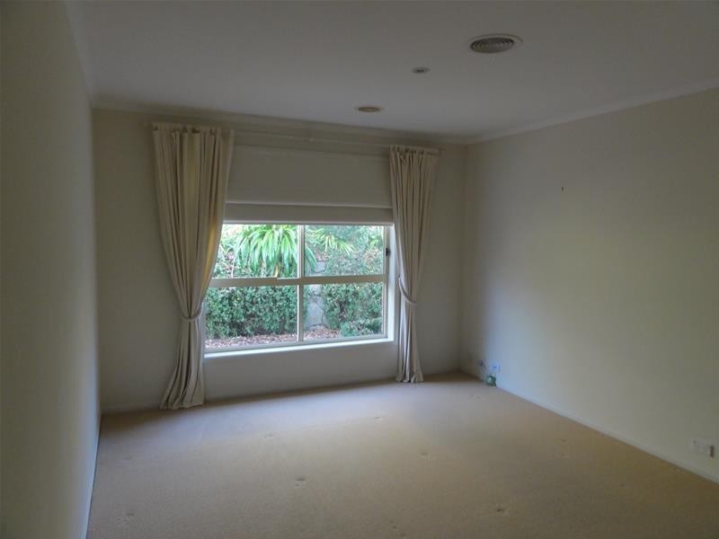 116 Britten Jones Drive, Holt ACT 2615