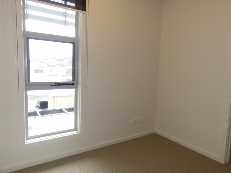 6 Zanci Street, Crace ACT 2911