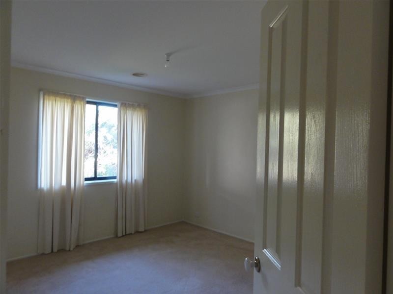 25 Fairlight Street, Dunlop ACT 2615