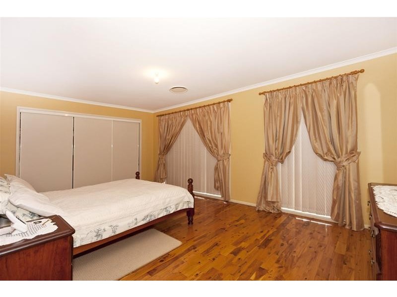 48 Governors Way, Macquarie Links NSW 2565