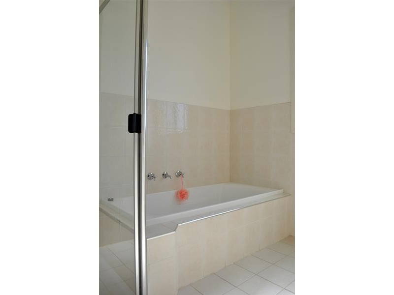 4 Bowman Road, Stirling North SA 5710