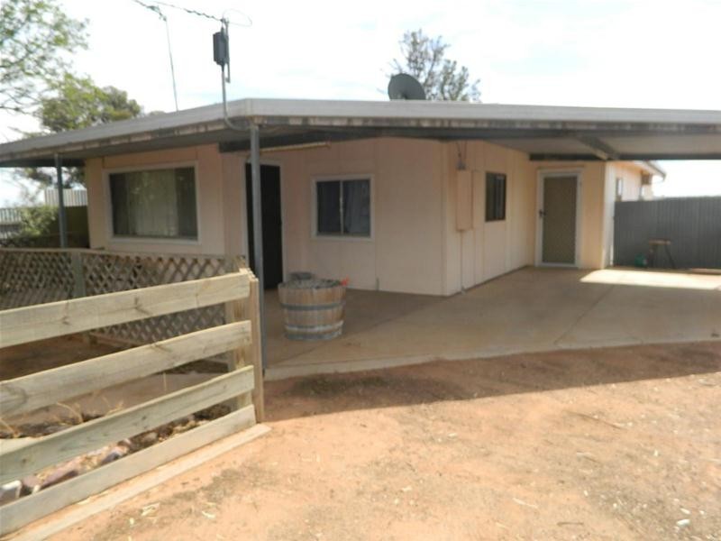 16 Engelsman Road, Stirling North SA 5710