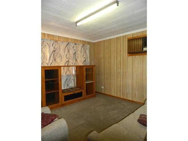 16 Engelsman Road, Stirling North SA 5710