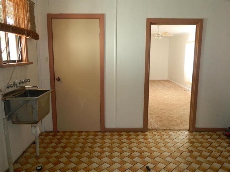 16 Engelsman Road, Stirling North SA 5710