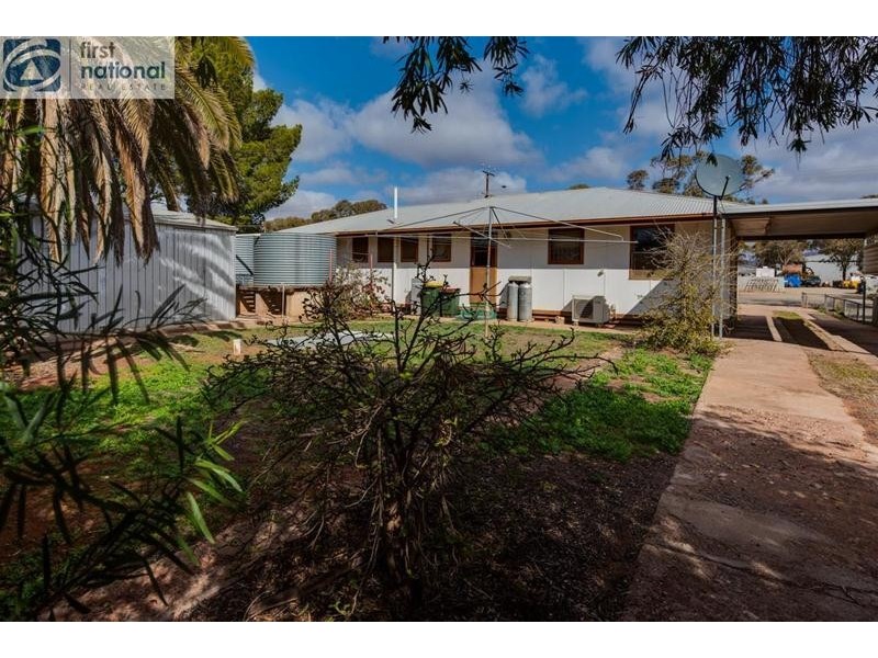 26 Cradock Road, Hawker SA 5434