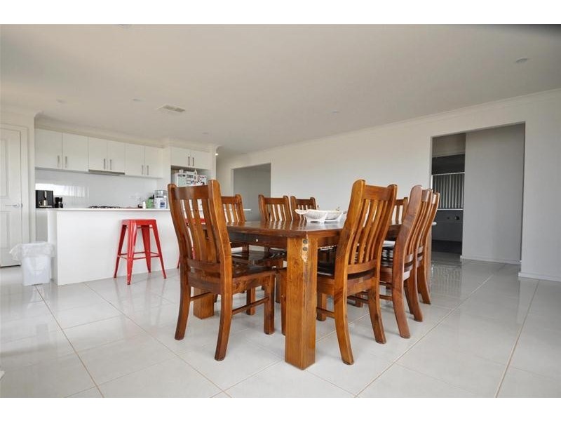 5 Averis Court, Stirling North SA 5710