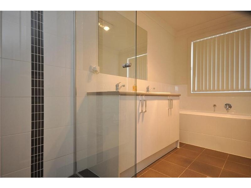 5 Averis Court, Stirling North SA 5710