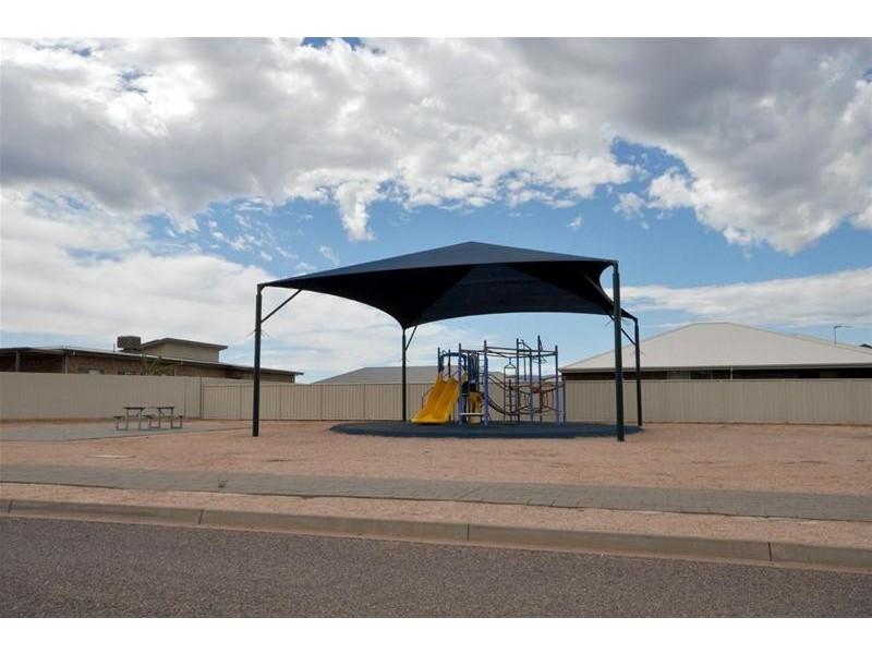 5 Averis Court, Stirling North SA 5710