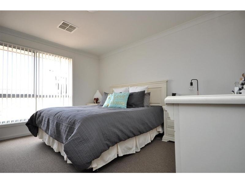 5 Averis Court, Stirling North SA 5710