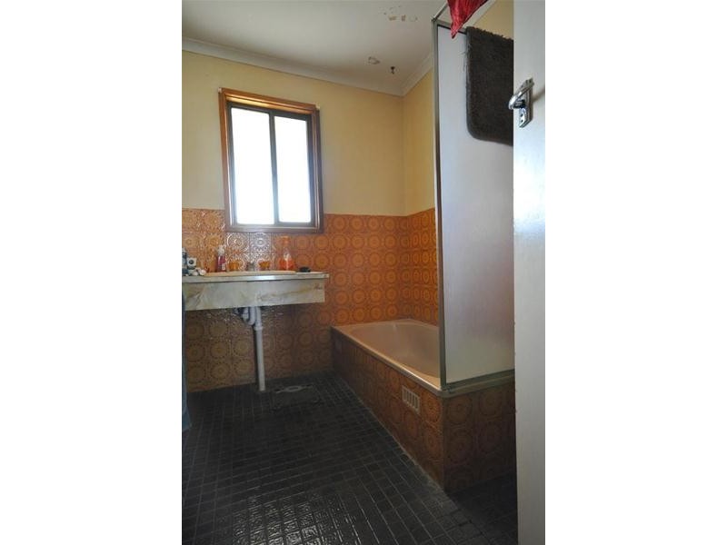 5 Zanker Avenue, Stirling North SA 5710