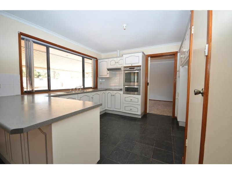 99 McConnal Road, Stirling North SA 5710