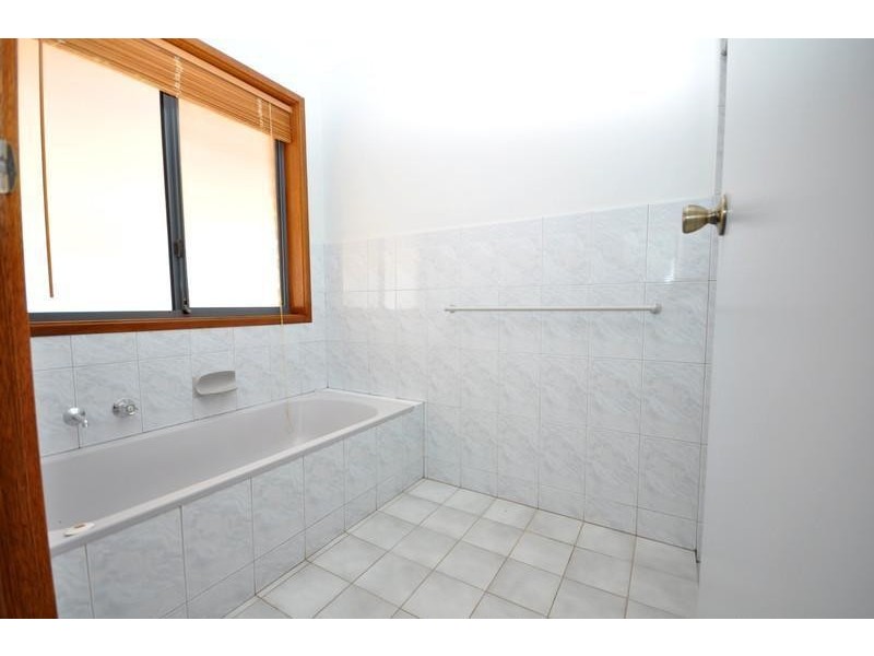 99 McConnal Road, Stirling North SA 5710