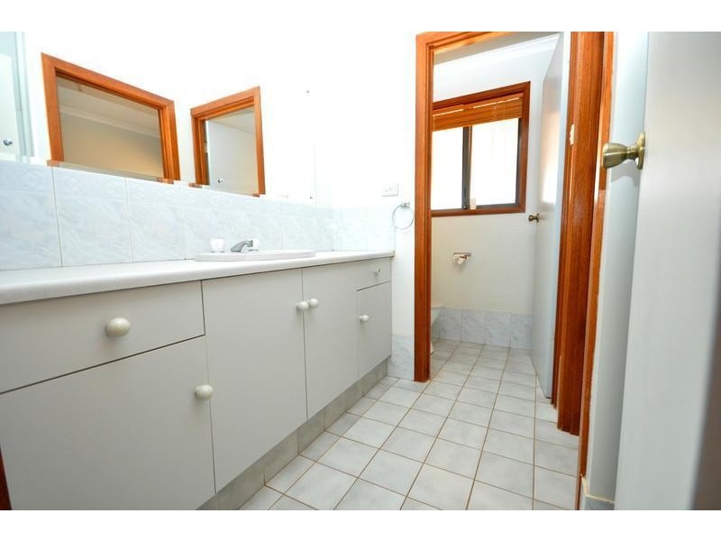 99 McConnal Road, Stirling North SA 5710