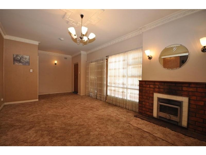 16 Eyre Highway, Port Augusta West SA 5700