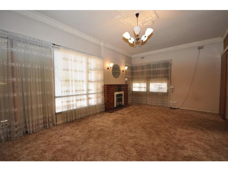 16 Eyre Highway, Port Augusta West SA 5700