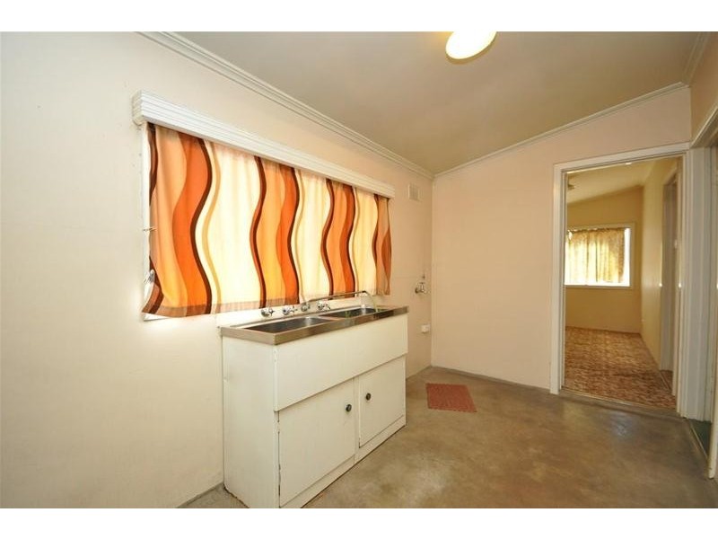 16 Eyre Highway, Port Augusta West SA 5700