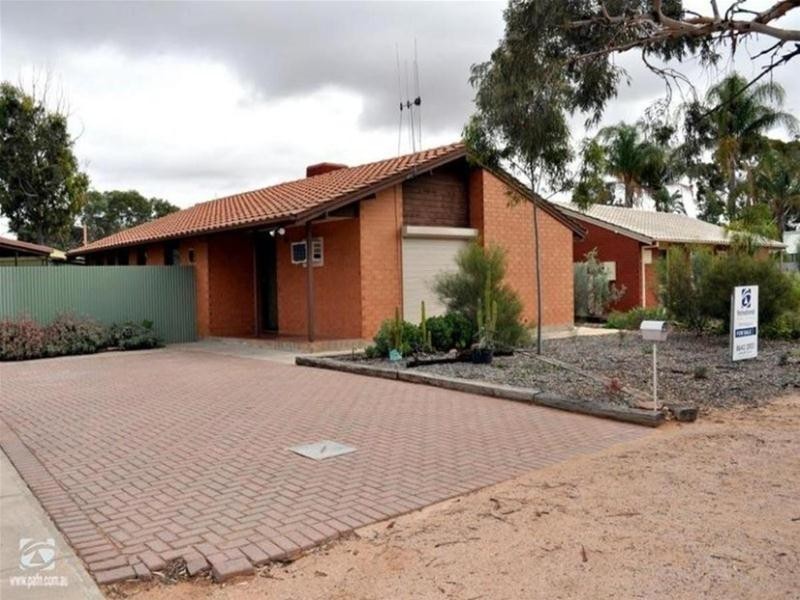 14 Waters Crescent, Port Augusta West SA 5700